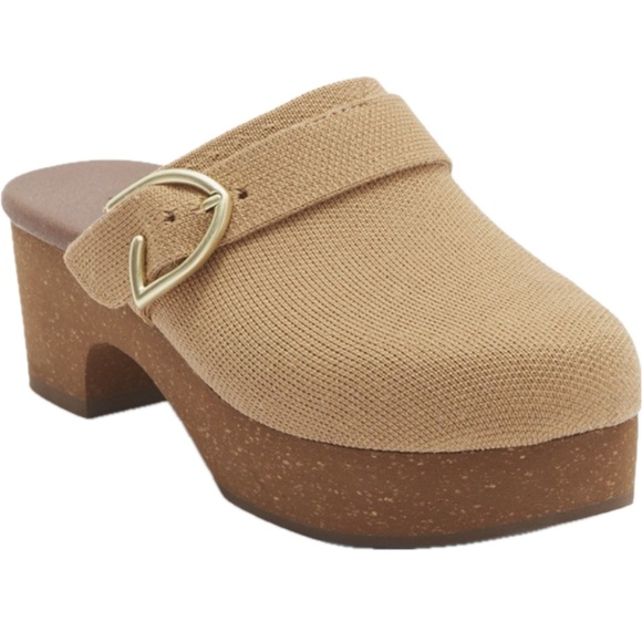 Rothy's Shoes - ROTHY’S The Classic Clog – Butternut – NWT – Size 8